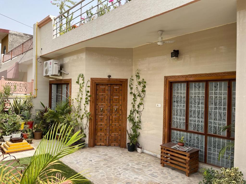 Appartement Colonel'S Abode à Agra  Extérieur photo